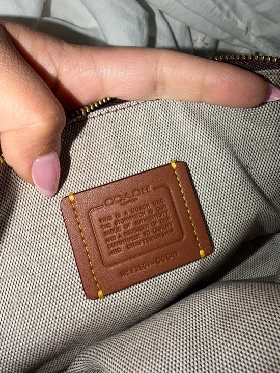 Coach Plaza Bag Black Currant Leather Shoulder Bag Rare Color 🍇🍷 - Picture 6 of 6